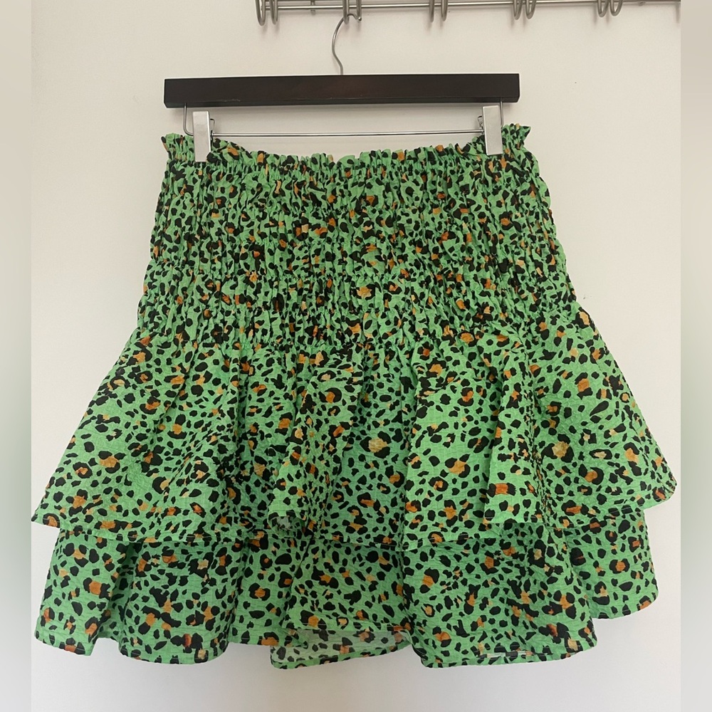 H&M Vibrant Green Animal Print A-Line Skirt